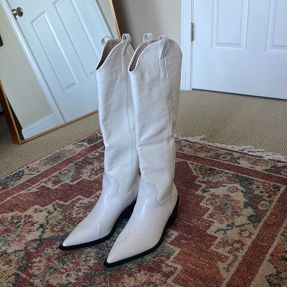 SOLD ON MERCARI - Picture 4 of 7